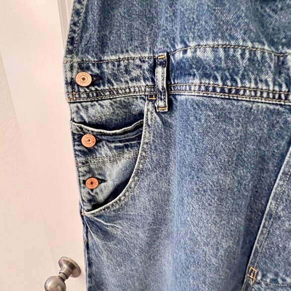 GAP Ultrasoft Denim Barrel Leg Overalls with Rose Gold Hardware - Picture 2 of 5